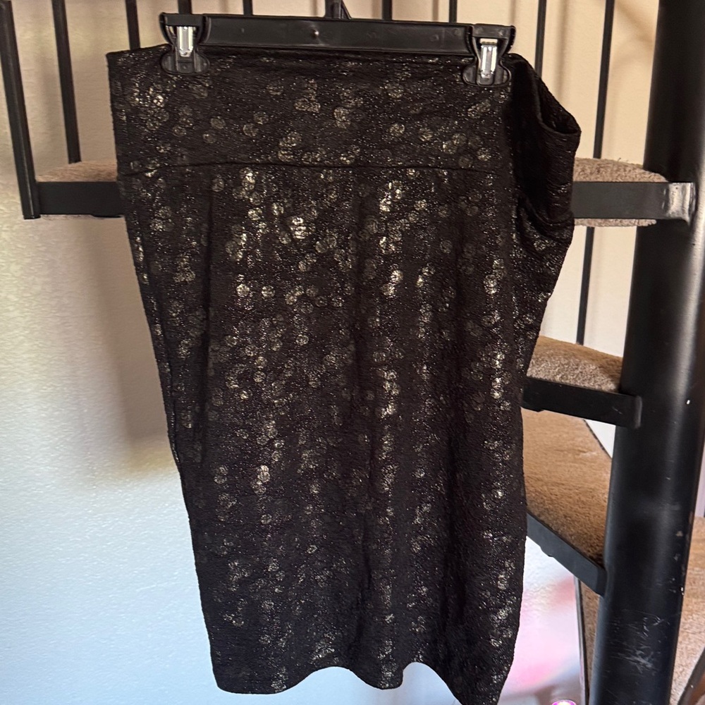 XL Black Skirt